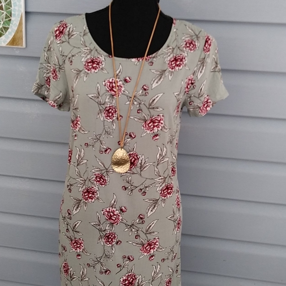 Forever 21 adorable dress size medium - Picture 2 of 5